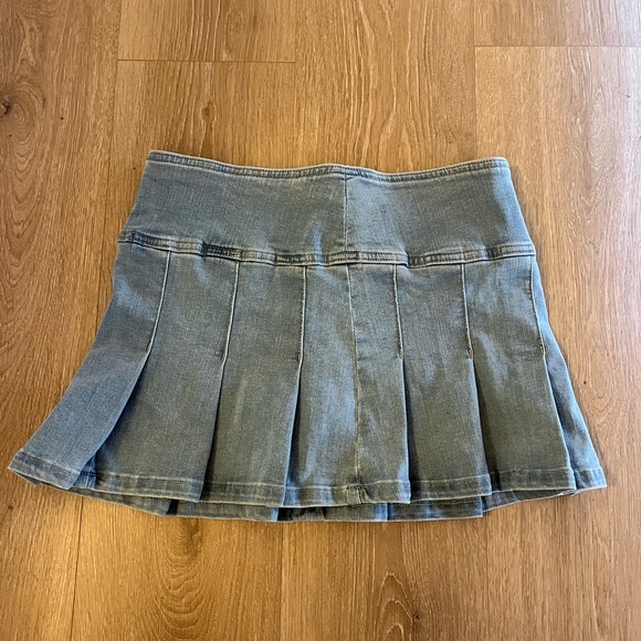 BDG denim skirt - Picture 3 of 3